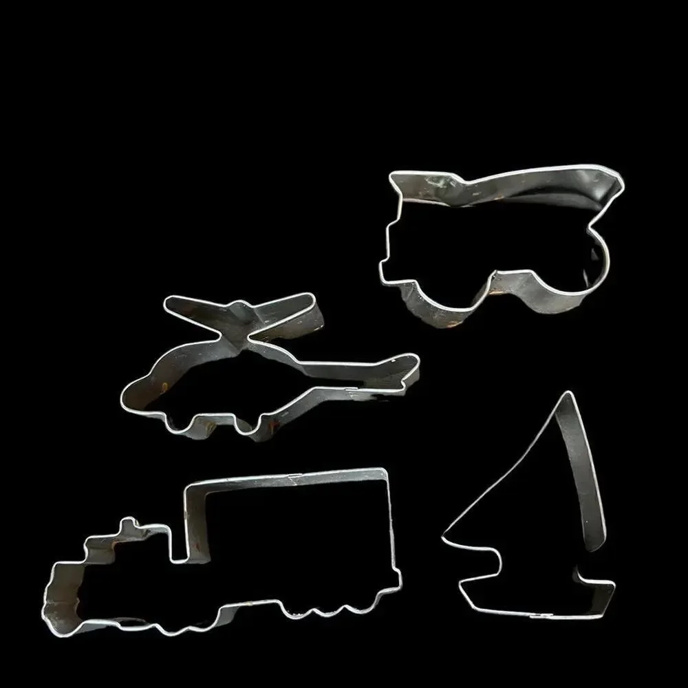Set of 19 metal/aluminum cookie cutters‎ various shapes animals hearts vehicles